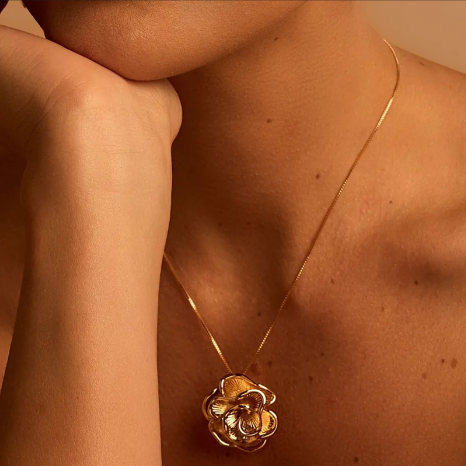 Goldene Blume Kette